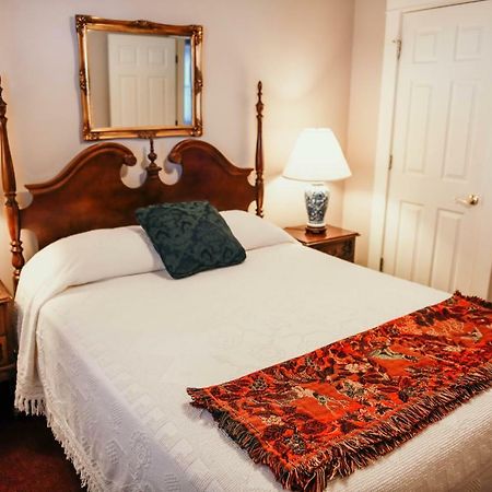 China Clipper Inn (Adults Only) Орей Экстерьер фото